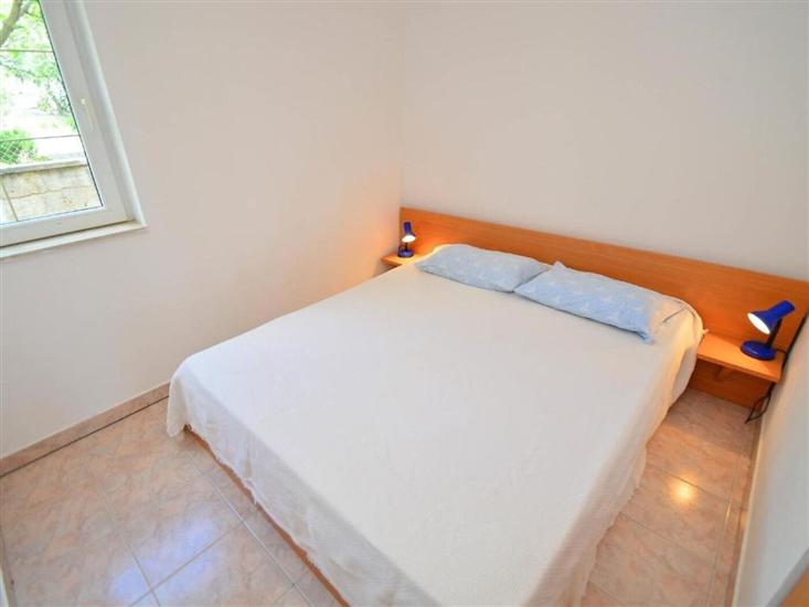 House K1, for 13 persons