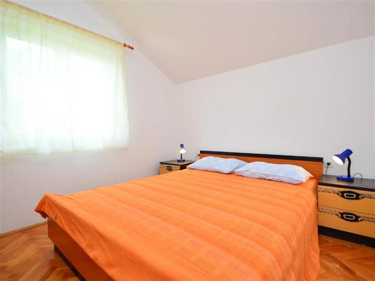 House K1, for 13 persons