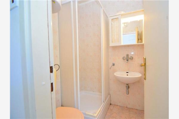 House K1, for 13 persons