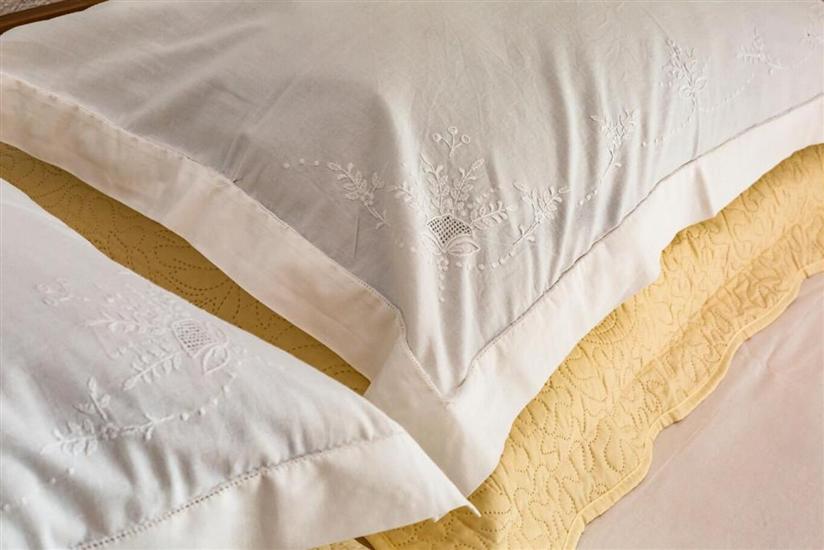 Room S1, for 3 persons