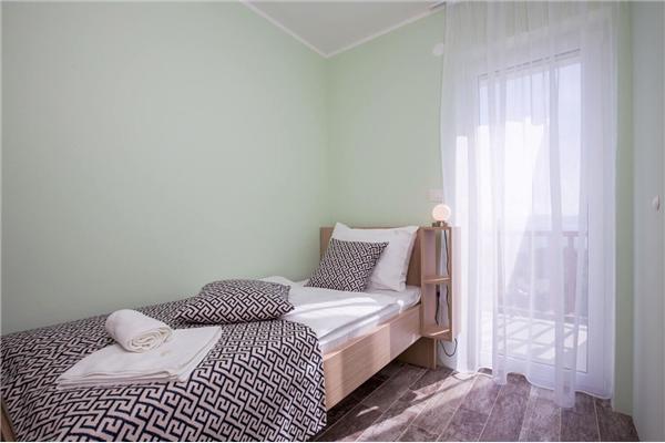 Apartment A1, for 5 persons