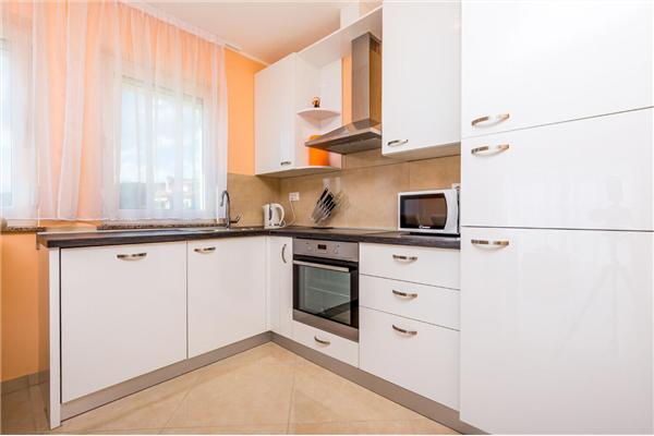 Apartment A2, for 5 persons