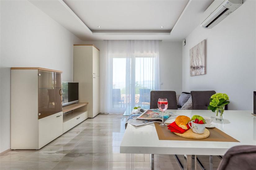 Apartment A6, for 4 persons