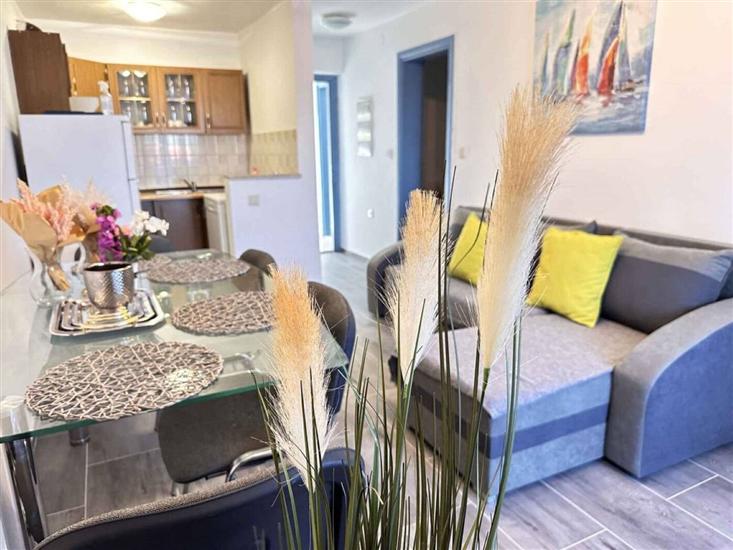 Apartment A1, for 6 persons