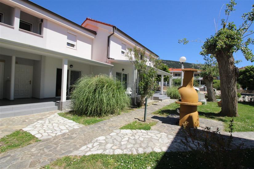 Apartments Ville Corinthia