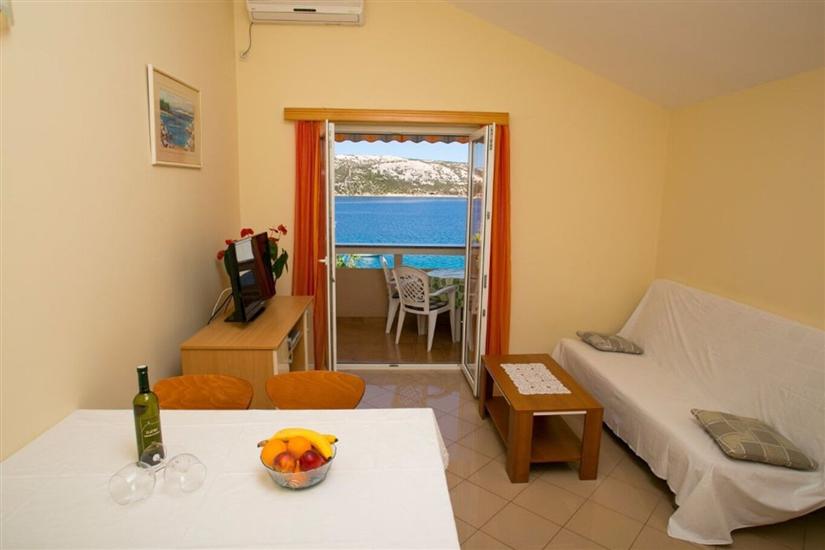 Apartment A2, for 3 persons