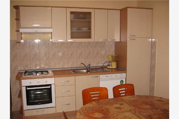 Apartment A4, for 5 persons