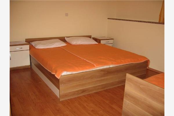 Apartment A4, for 5 persons