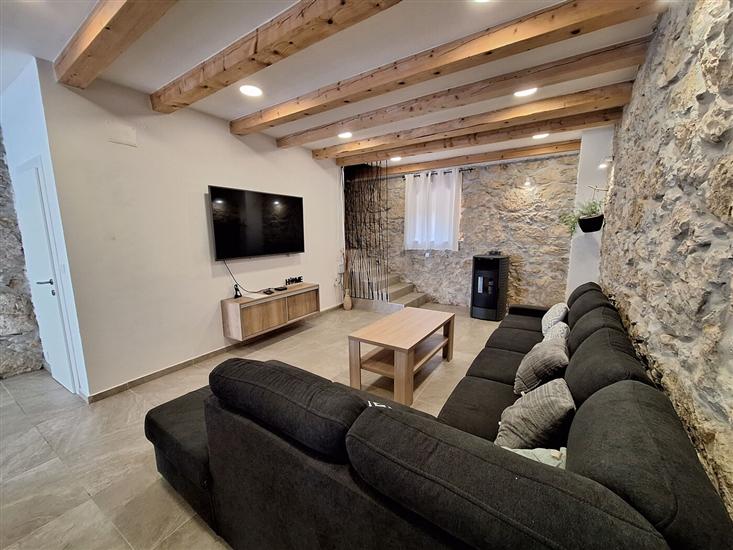 House K1, for 16 persons