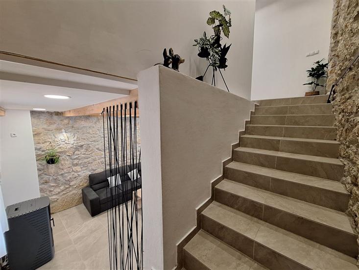 House K1, for 16 persons