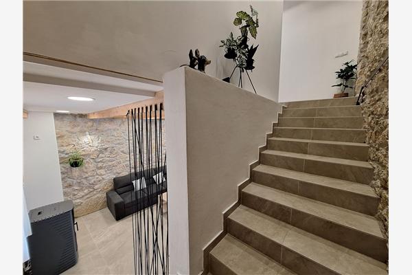 House K1, for 16 persons