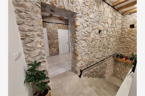 House K1, for 16 persons