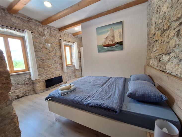 House K1, for 16 persons