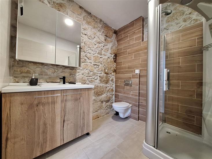 House K1, for 16 persons