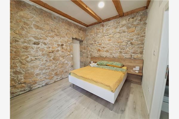 House K1, for 16 persons