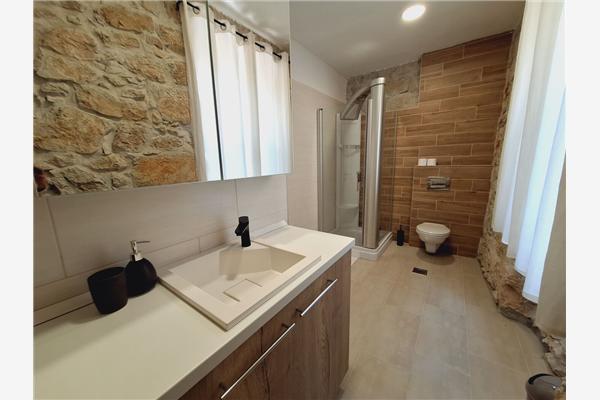 House K1, for 16 persons