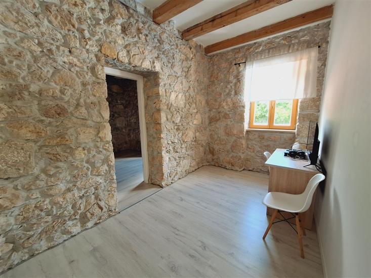 House K1, for 16 persons