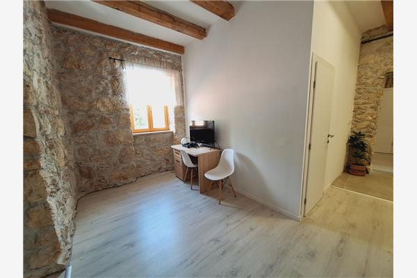 House K1, for 16 persons