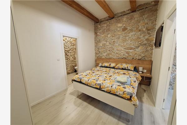 House K1, for 16 persons