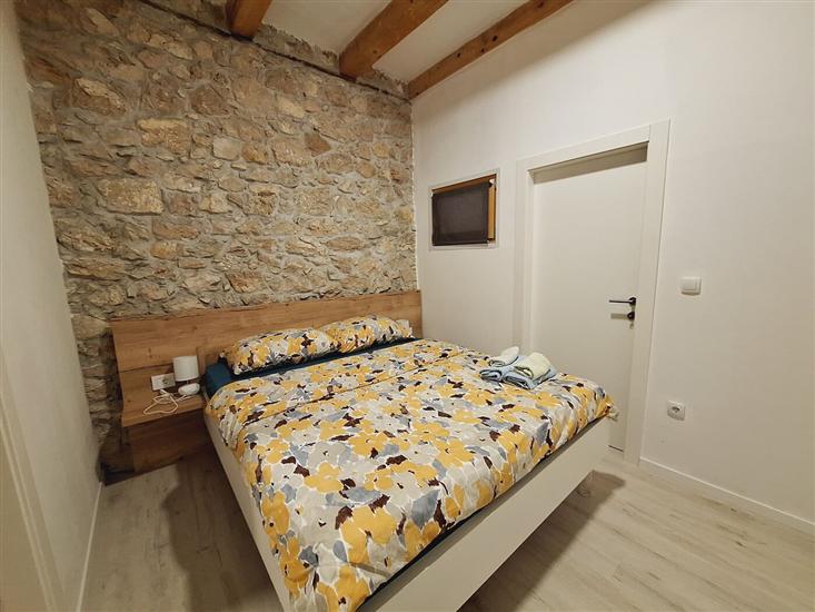 House K1, for 16 persons