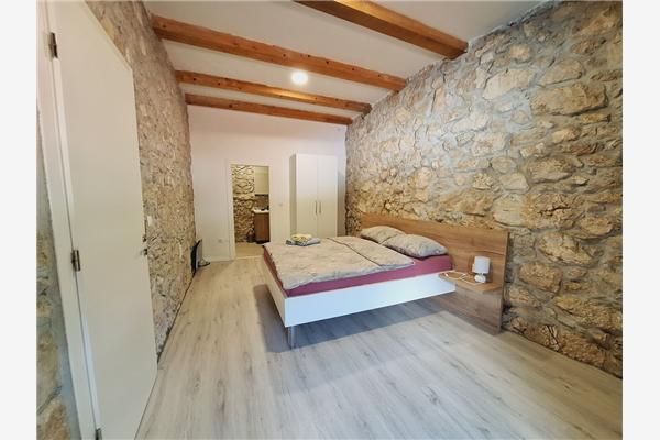 House K1, for 16 persons