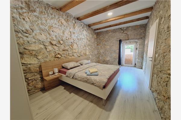 House K1, for 16 persons