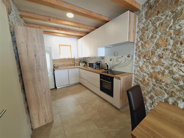 House K1, for 16 persons