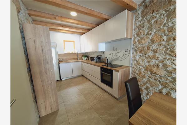 House K1, for 16 persons