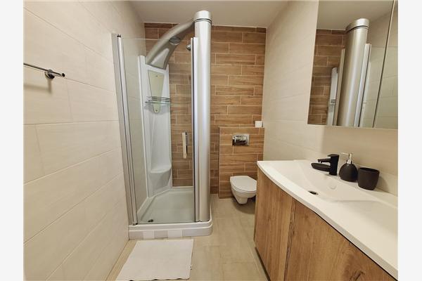 House K1, for 16 persons