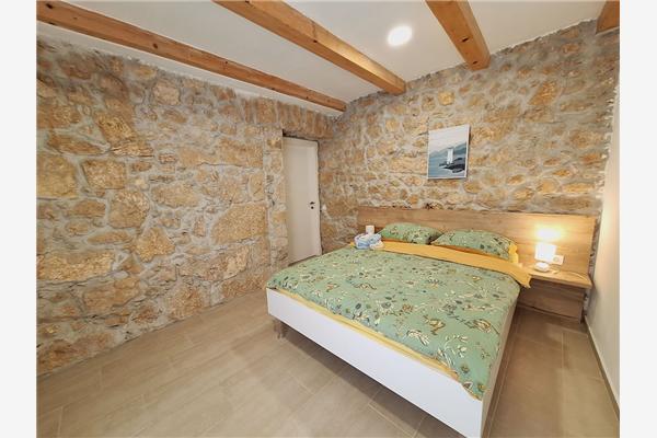 House K1, for 16 persons