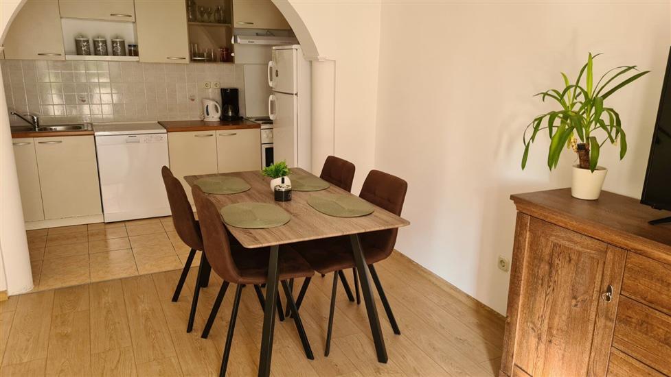 Appartamento A1, per 5 persone