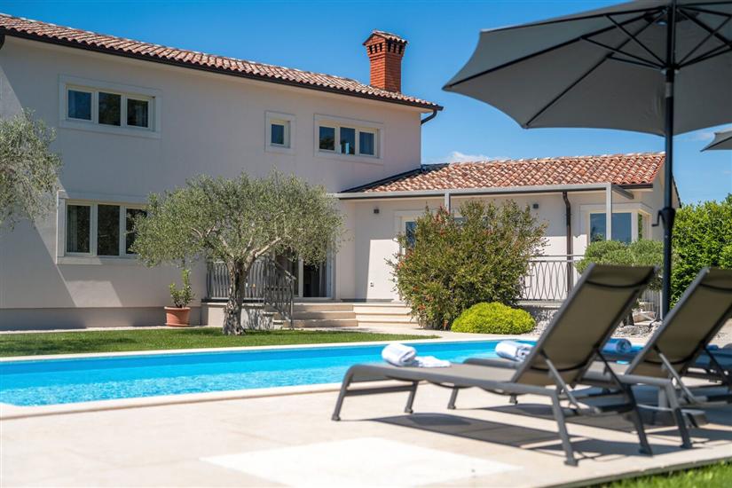 Villa Gemini s bazenom