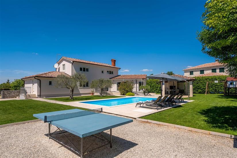 Villa Gemini s bazenom