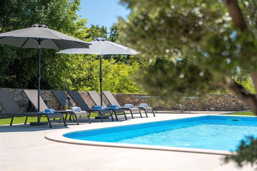 Villa Gemini s bazenom