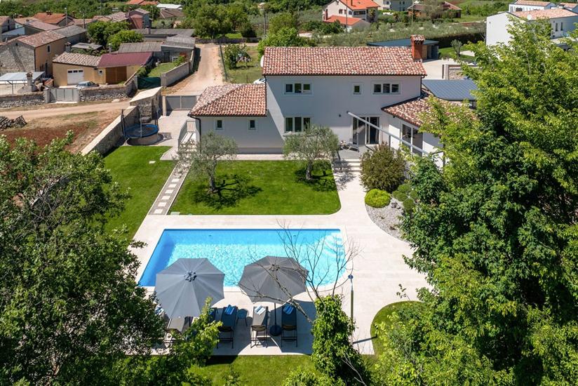 Villa Gemini s bazenom