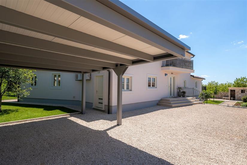 Villa Gemini s bazenom