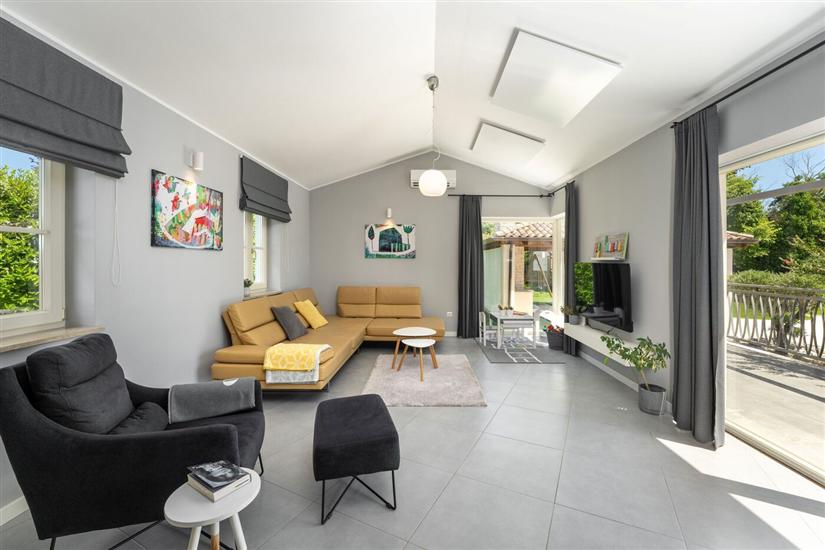 House K1, for 8 persons