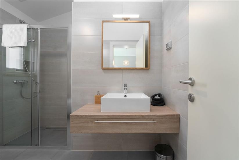 House K1, for 8 persons