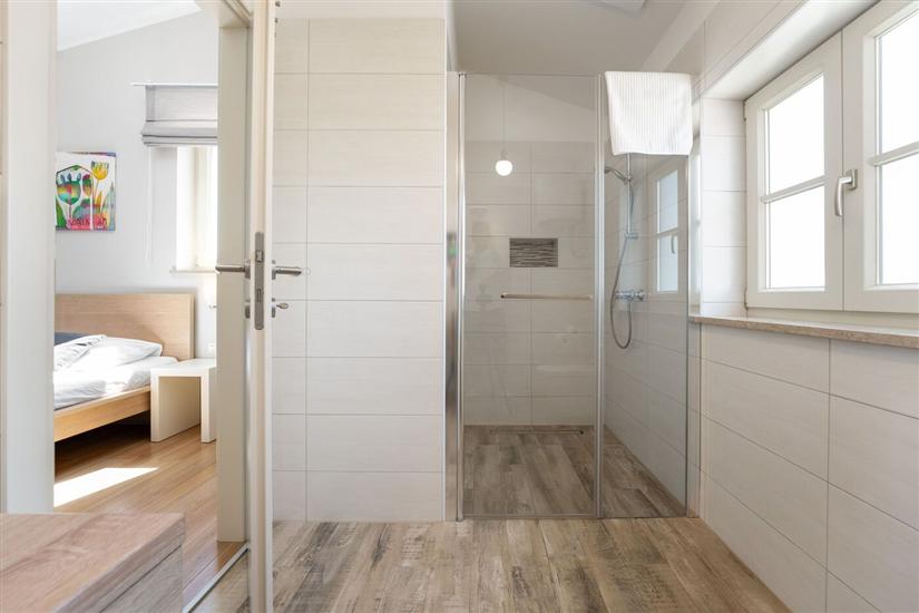 House K1, for 8 persons