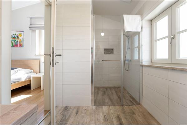 House K1, for 8 persons