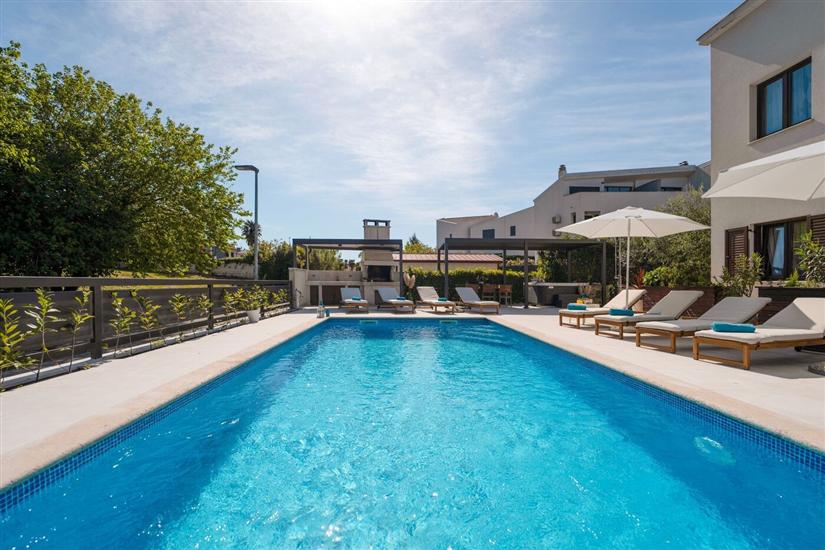 Apartment Residence Mala 1 s bazenom i whirlpool-om