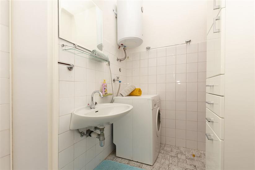 House K1, for 8 persons