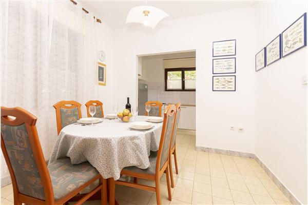 House K1, for 8 persons