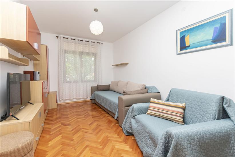 House K1, for 8 persons