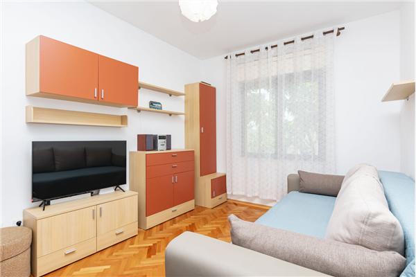 House K1, for 8 persons