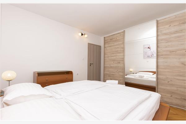 Apartment A1, for 6 persons