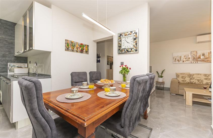 Apartment A1, for 6 persons