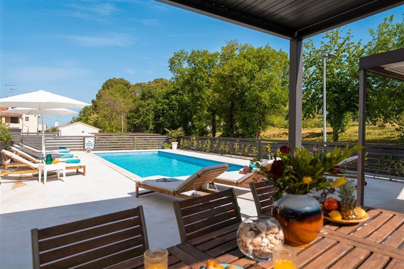 Apartment Residence Mala 3  s bazenom i whirlpool-om