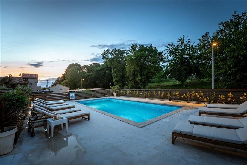 Apartment Residence Mala 3  s bazenom i whirlpool-om