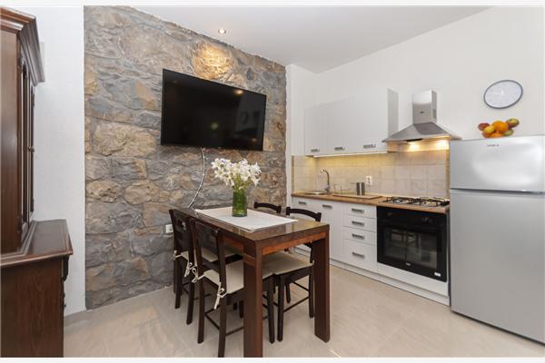 Apartment A1, for 6 persons